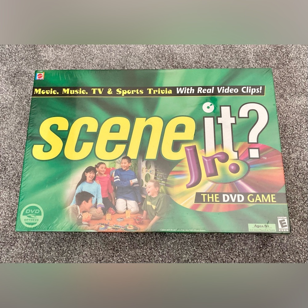 Scene It Jr. The DVD Board Game 2004 NEW SEALED